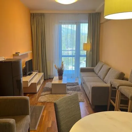 Apartment 416 With Mountain View In Crocus, Štrbské Pleso